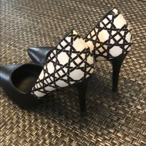 Pointed toe leather and cow hair high heels sz 6